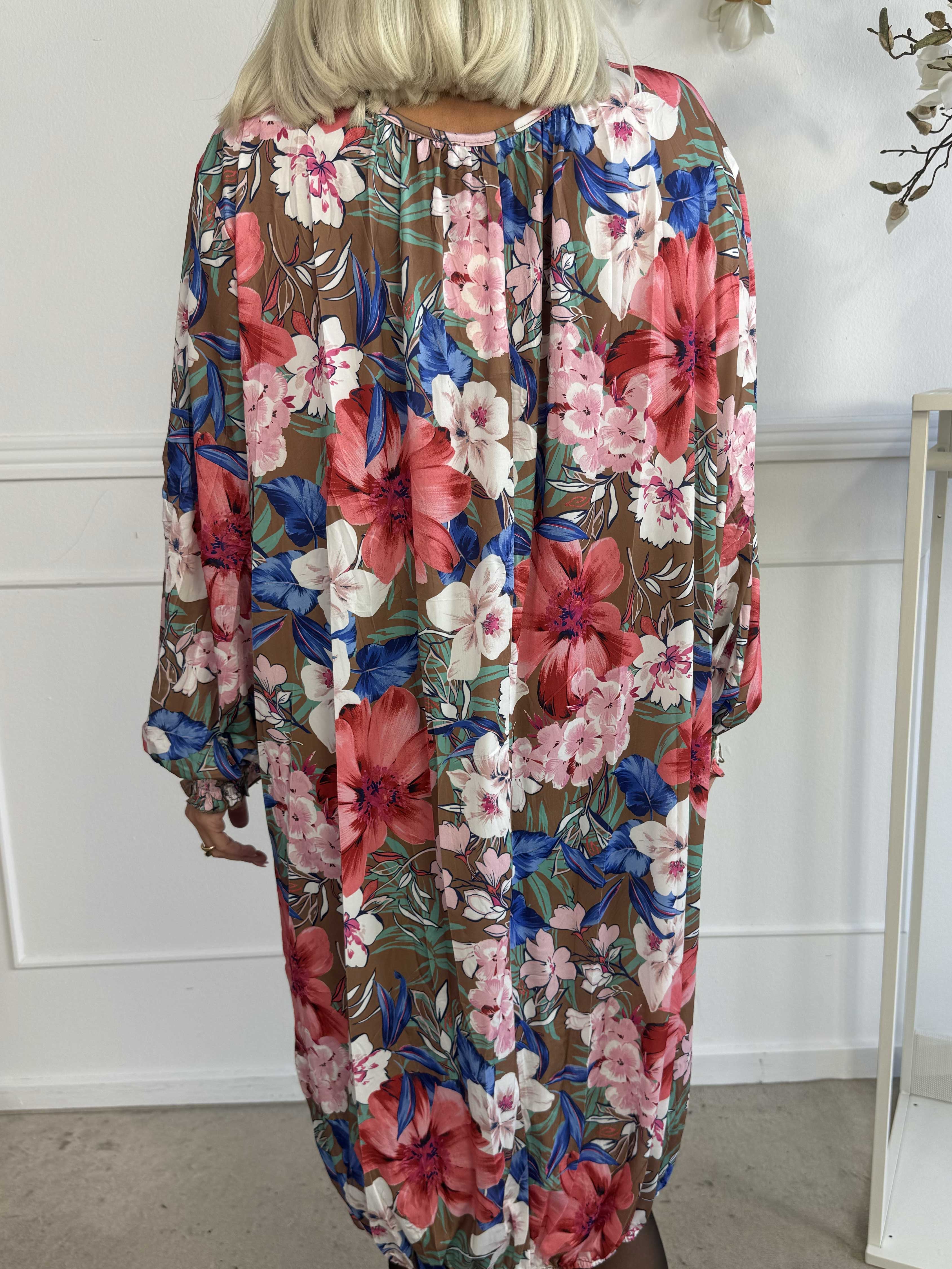 Miracle Floral Dress L/S - Blommig klänning med resår och långa ärmar